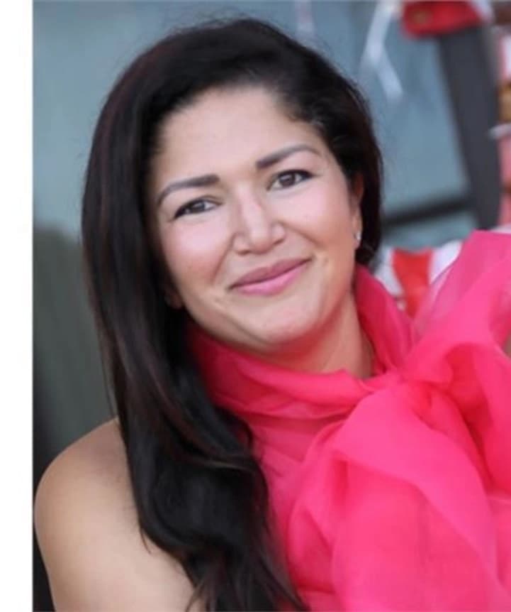 Sera Najarian headshot